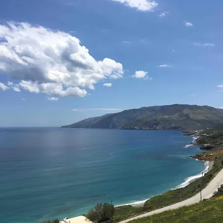 Amerissas 2 Apartment Skyros